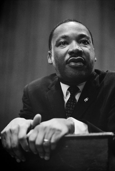 403px-Martin_Luther_King_press_conference_01269u_edit.jpeg