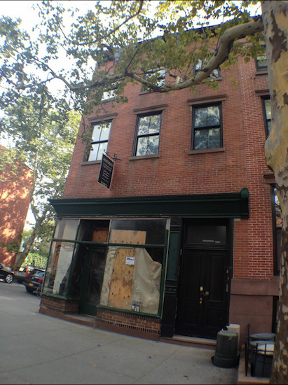 An Australian investor is restoring the storefronts at 132 Kane St. in Cobble Hill — but they will no longer house retail tenants. Eagle photo by Lore Croghan