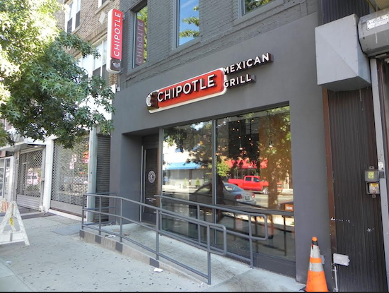 Shoppers now have a large variety of places in which to dine while hunting for bargains in stores on Bay Ridge’s 86th Street. Chipotle Mexican Grill is the newest entry in the culinary sweepstakes. There is also a great deal of non-food excitement in the neighborhood over plans for a Victoria’s Secret.