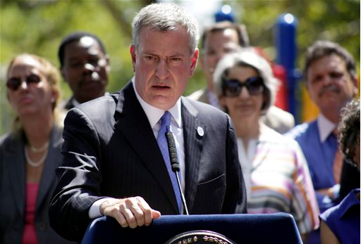New York City Mayor Bill de Blasio is among the many politicians in favor of passing the 9/11 Health and Compensation Act.