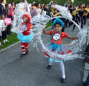 Thing 1 and Thing 2 twirled their way through the parade at BBG's Ghouls & Gourdes celebration. Photos by Mary Frost