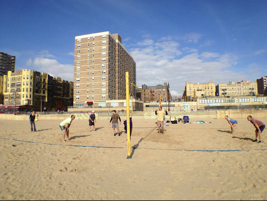 It may be fall, but hardy souls are out playing volleyball in Brighton Beach. Eagle photos by Lore Croghan