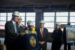 Mayor Bill de Blasio on Monday announced a major investment to transform the Brooklyn Navy Yard’s Building 77 into a modern manufacturing facility.  Photo by Demetrius Freeman - Mayoral Photography Office