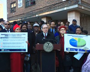 At a press conference at the Farragut Houses in Downtown Brooklyn, NYC Comptroller Scott Stringer said an audit showed the NYC Housing Authority missed almost $700 million worth of funding and savings. Photo used with permission of the photographer