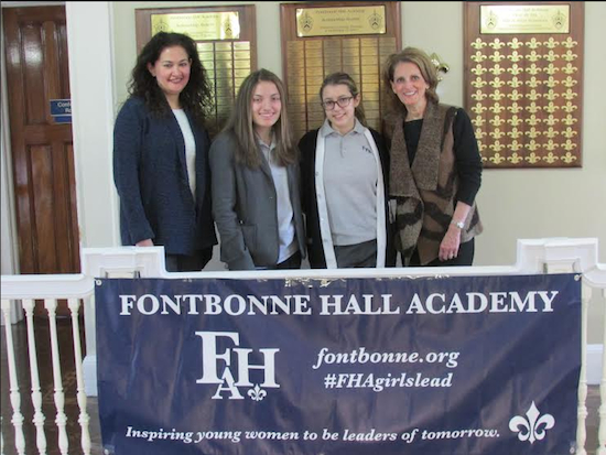 Fontbonne Principal Mary Ann Spicijaric (left), Associate Principal Gilda T. King (right) and Student Activities Council members Elyssa Silverman and Christina Fratangelo welcomed incoming students at an Open House. Photo courtesy Fontbonne Hall Academy