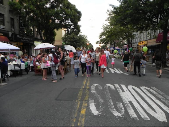 Bay Ridge’s Third Avenue has been hosting Weekend Walks events, called Summer Stroll on 3rd, each summer since 2012. Now, the excitement is spreading to Bensonhurst. Eagle file photo by Paula Katinas