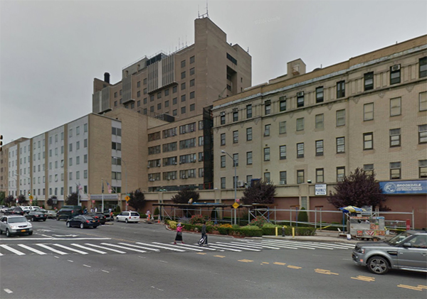 The enormous sinkhole opened on Linden Blvd., directly in front of Brookdale Hospital in Brooklyn. Photo: Map data ©2015 Google