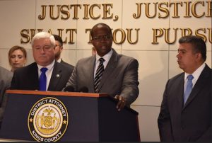 At a press conference on Thursday, Brooklyn District Attorney Ken Thompson announced that 25 defendants in a 368-count drug trafficking ring were arrested in Brooklyn this week. Eagle photo by Rob Abruzzese
