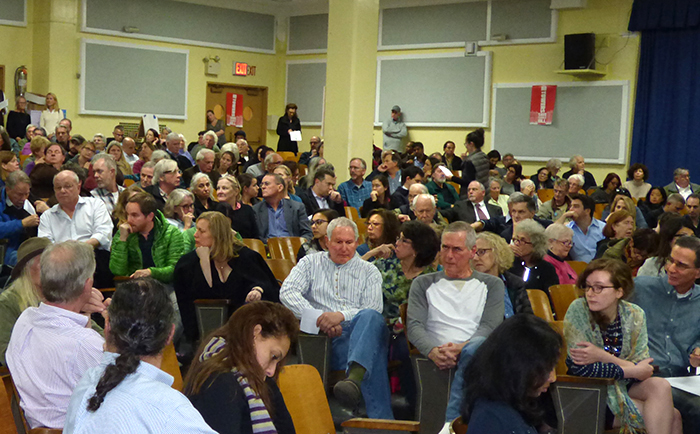 A large crowd gathered in Cobble Hill Thursday night to hear the latest about the development of the former Long Island College Hospital (LICH). Photos by Mary Frost
