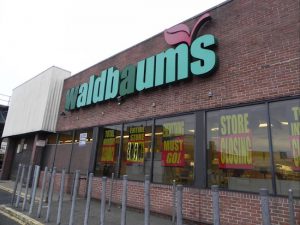 Waldbaum’s Supermarket closed its doors for good on Thursday. Eagle photo by Paula Katinas
