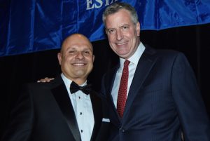 This year’s Brooklyn Bar Association Foundation’s annual dinner was bigger than ever with more than 1,000 people in attendance, including BBA President Arthur Aidala (left), Mayor Bill de Blasio (right), Geraldo Rivera (not pictured) and Alan Dershowitz (not pictured). Eagle photo by Rob Abruzzese