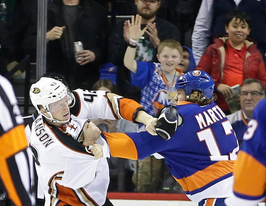 Matt Martin’s first-period brawl with Anaheim’s Josh Manson sparked the Islanders to a skid-ending 5-2 victory over the Ducks at Downtown’s Barclays Center on Monday night. AP photo