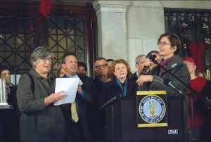 Cantor Lisa B. Segal of Congregation Kolot Chayeinu sings as Saturday’s interfaith rally opens. Standing with her are Rabbi Ellen Lippmann (at left), City Council Member Brad Lander and Assemblywoman Jo Anne Simon. Brooklyn Eagle Photo by Francesca N. Tate