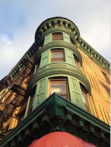 Welcome to the picturesque part of Fourth Avenue, which is in Sunset Park. This is 4823 Fourth Ave. Eagle photos by Lore Croghan