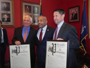 Assembly Speaker Carl Heastie (center) hosted a breakfast event in which he presented state proclamations to New York Mets Manager Terry Collins (left) and Mets owner Jeff Wilpon. Eagle photos by Paula Katinas