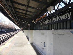 The platform for Manhattan-bound N trains at the Fort Hamilton Parkway station will be off-limits starting Jan. 18. Eagle file photo by Paula Katinas