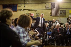 Mayor Bill de Blasio arrives to a warm reception at the town hall at Fort Hamilton High School. Photo by Michael Appleton/Mayoral Photo Office
