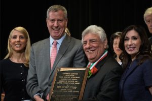 Mayor Bill de Blasio was on hand as the Columbian Lawyers Association, First Judicial Department honored Frank Seddio with its prestigious Rapallo­Scalia Award. Pictured from left: Suzanne J. Adams, Mayor de Blasio, Hon. Frank Seddio and Marianne Bertuna. Photos by Rob Abruzzese.