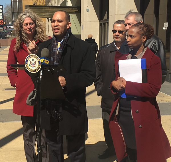 U.S. Reps. Hakeem Jeffries joined representatives from Brooklyn Legal Services and community advocates on Wednesday to urge the Social Security Administration to keep its disability review office in Downtown Brooklyn. Photo courtesy of Reps. Hakeem Jeffries Office