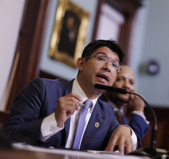 Councilmember Carlos Menchaca presides over the hearing. Photo courtesy of Menchaca’s office