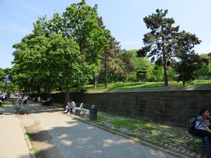Fort Greene Park may lose some of its fortress-like walls after it is transformed using Parks Without Borders principles, which seek to better connect parks to their surrounding communities. Prospect Park will also receive funding for a reconstruction.  Eagle photo by Mary Frost