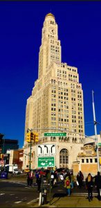 Welcome to Williamsburgh Savings Bank, the fall and winter home of Smorgasburg and Brooklyn Flea. Eagle photos by Lore Croghan