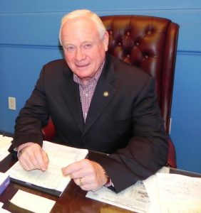 State Sen. Marty Golden is pushing for a cap on the number of cases overworked caseworkers have to deal with at child protective services agencies. Eagle file photo by Paula Katinas