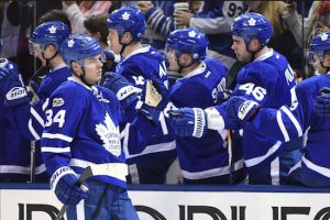 Toronto super rookie Auston Matthews and the rest of the Maple Leafs steamrolled the Islanders, 7-1, at Air Canada Centre on Tuesday night in a key matchup for Eastern Conference playoff positioning. AP photo