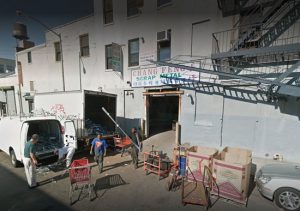 Chang Feng Scrap Metal at 89 19th St. in Brooklyn, where Antonio Pabon attempted to rob a “precious metal.” © 2017 Google