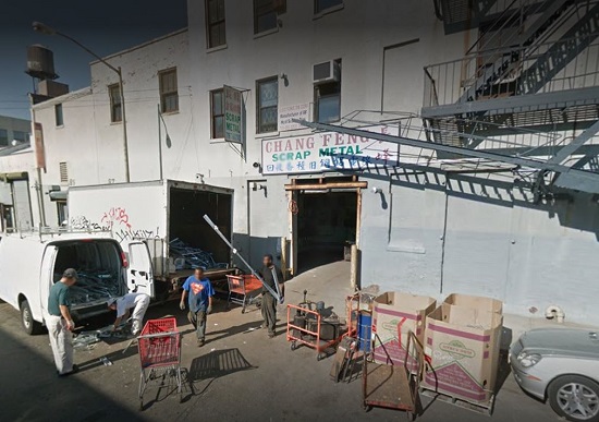 Chang Feng Scrap Metal at 89 19th St. in Brooklyn, where Antonio Pabon attempted to rob a “precious metal.” © 2017 Google