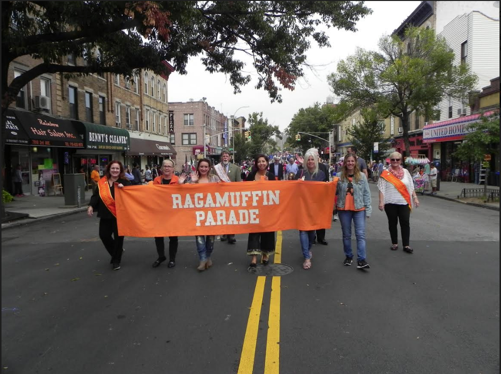 Ragamuffins on parade delight Bay Ridge crowds