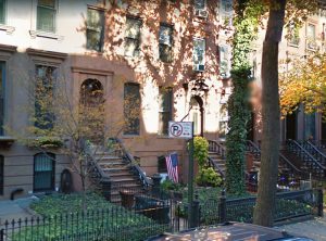 The federal government is aiming to seize a brownstone owned by indicted former Trump campaign chairman Paul Manafort, at 377 Union St., shown above in this 2014 Google maps photo. Photo map data ©2017 Google