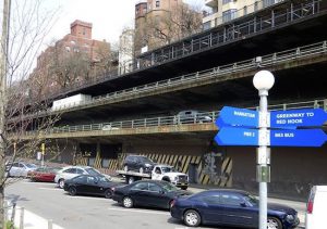 The section of the BQE located in Brooklyn Heights is scheduled to undergo repairs starting in 2020. Eagle file photo by Mary Frost