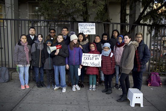 Brooklyn students rally for stricter gun laws. Eagle photos by Liliana Bernal