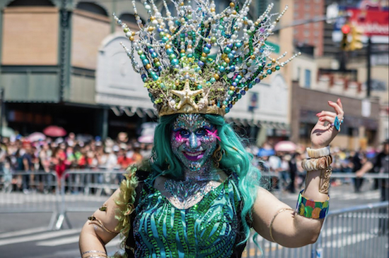 Mermaids and mermen of all types dressed up to strut in front of hundreds of thousands of Brooklynites. Eagle photos by Paul Frangipane