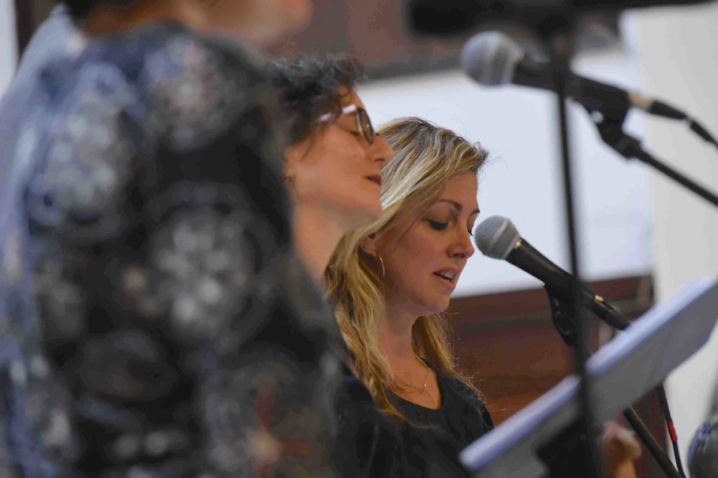 Music and songs of hope filled the air to honor those killed in the Squirrel Hill Synagogue in October. Eagle photos by Todd Maisel