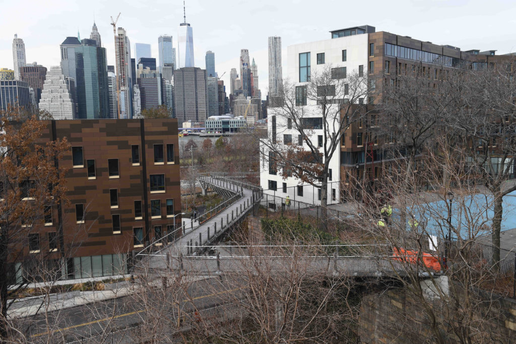The view from Fruit Street sitting area overlooking Squibb Bridge towards Brooklyn Bridge Park. Photos by Todd Maisel
