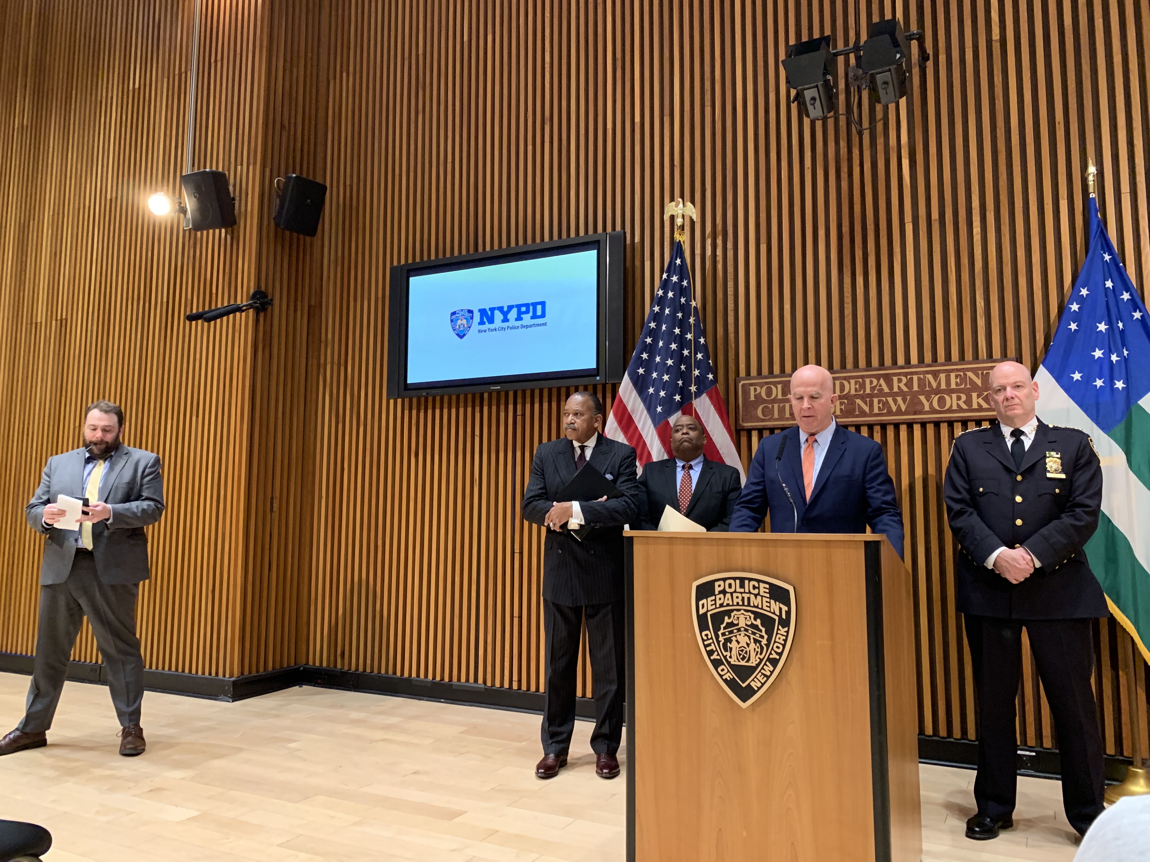NYPD Commissioner James P. O’Neill addresses reporters at a press conference at police headquarters Monday. Eagle photo by Noah Goldberg