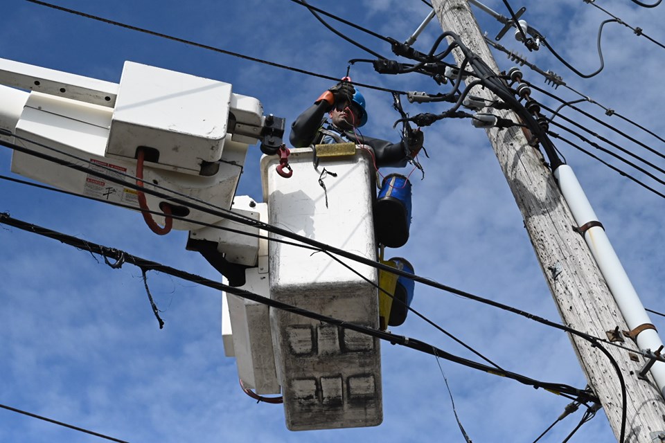 Con Edison employees work to restore power. Photo courtesy of Con Edison/Facebook