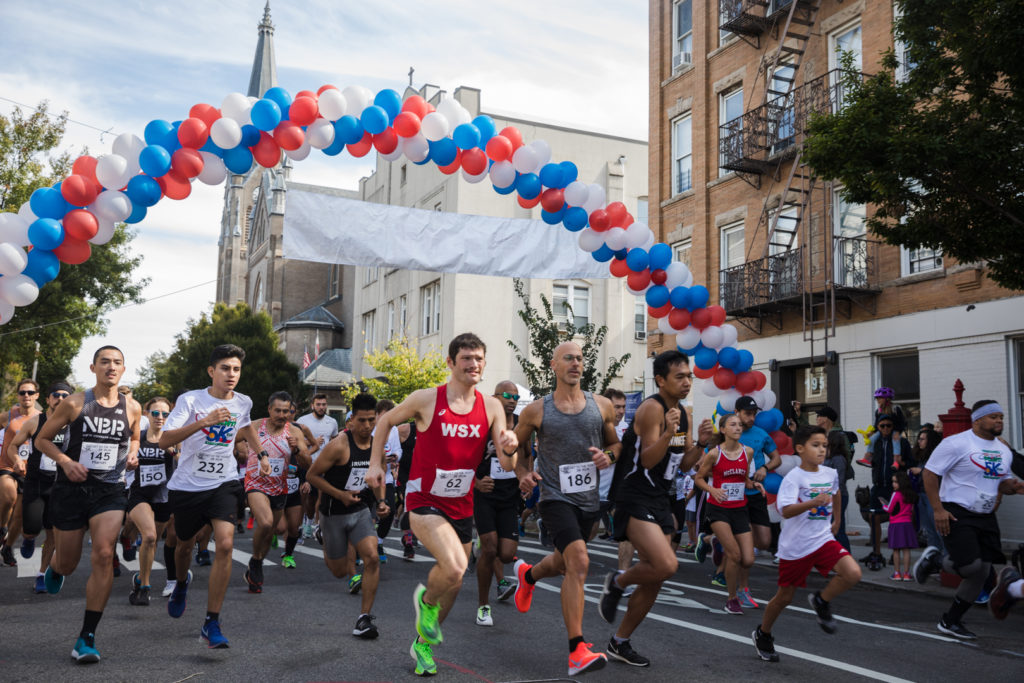 Get to the Point hosted 224 runners to make the streets of Greenpoint their track. Eagle photo by Paul Frangipane