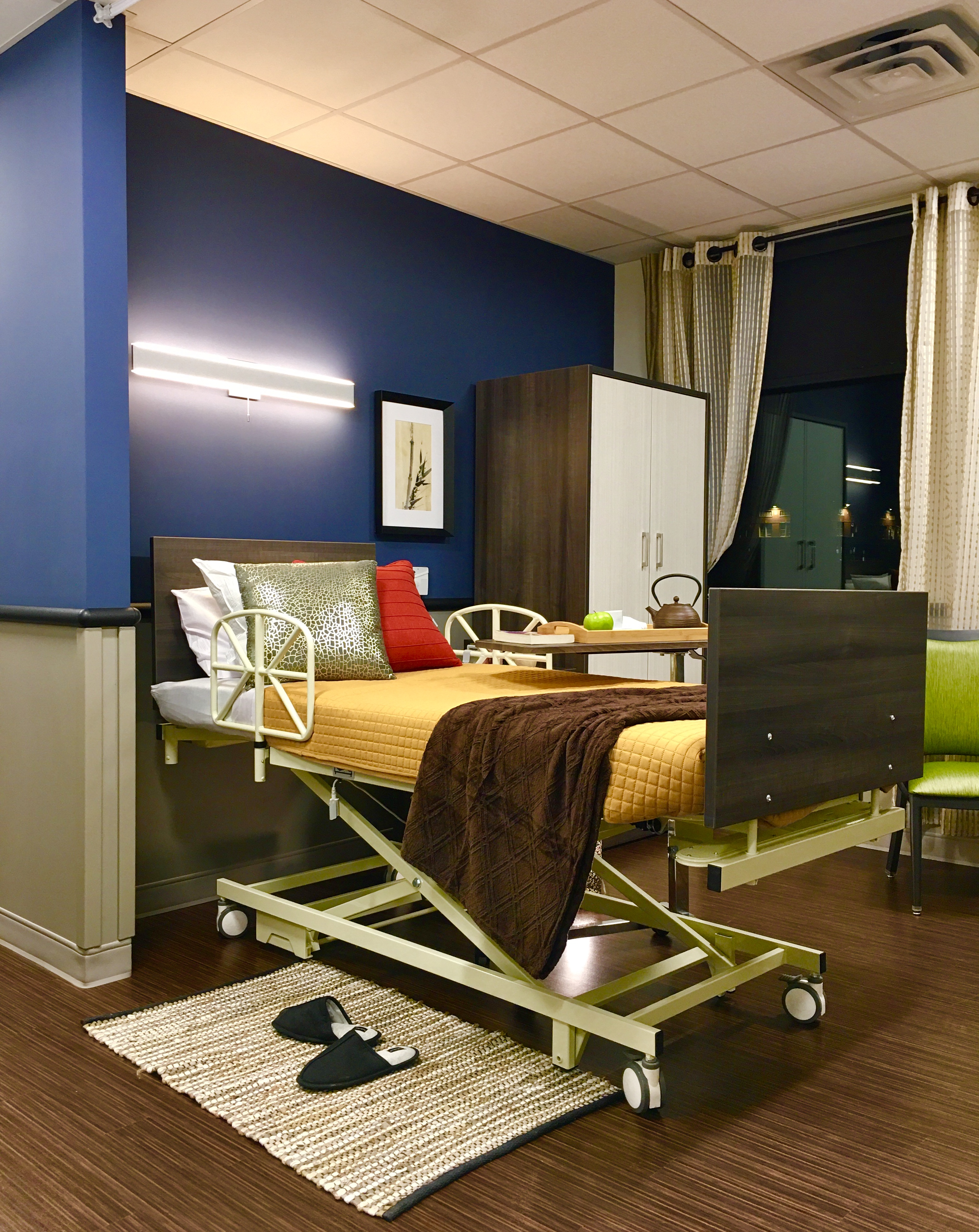 Brooklyn Center’s patient rooms are spacious. Photo: Lore Croghan/Brooklyn Eagle
