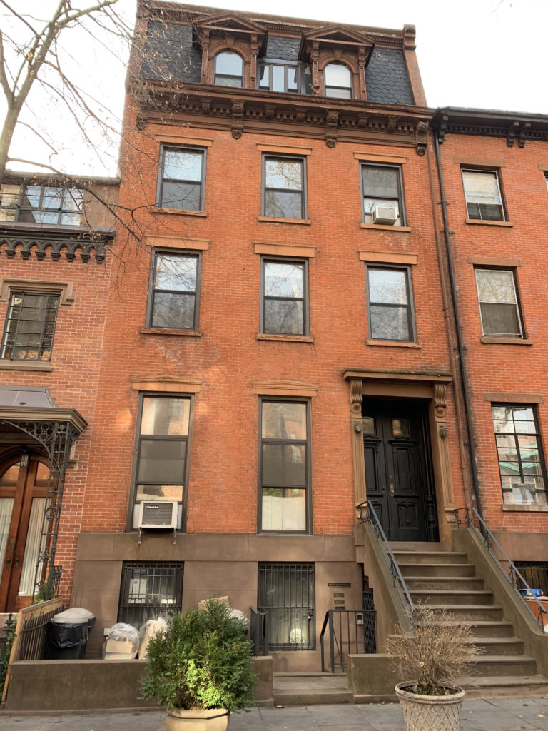 A sweet but too trusting woman who lived at 50 Livingston St. in Brooklyn Heights in the 1940s was caught up in a honey trap, swept off her feet by an assassin posing as the debonair son of a diplomat. Photo: Mary Frost/Brooklyn Eagle