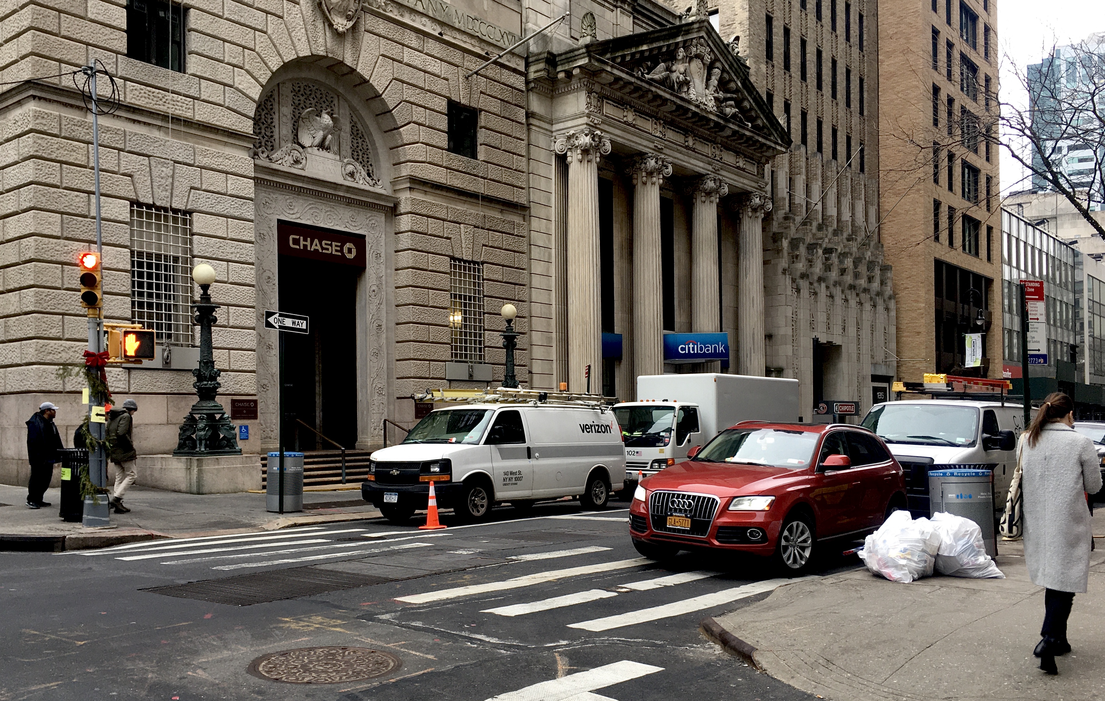 Landmarked banks on this Montague Street corner were designed to evoke a palazzo (left) and a Classical temple. Photo: Lore Croghan/Brooklyn Eagle