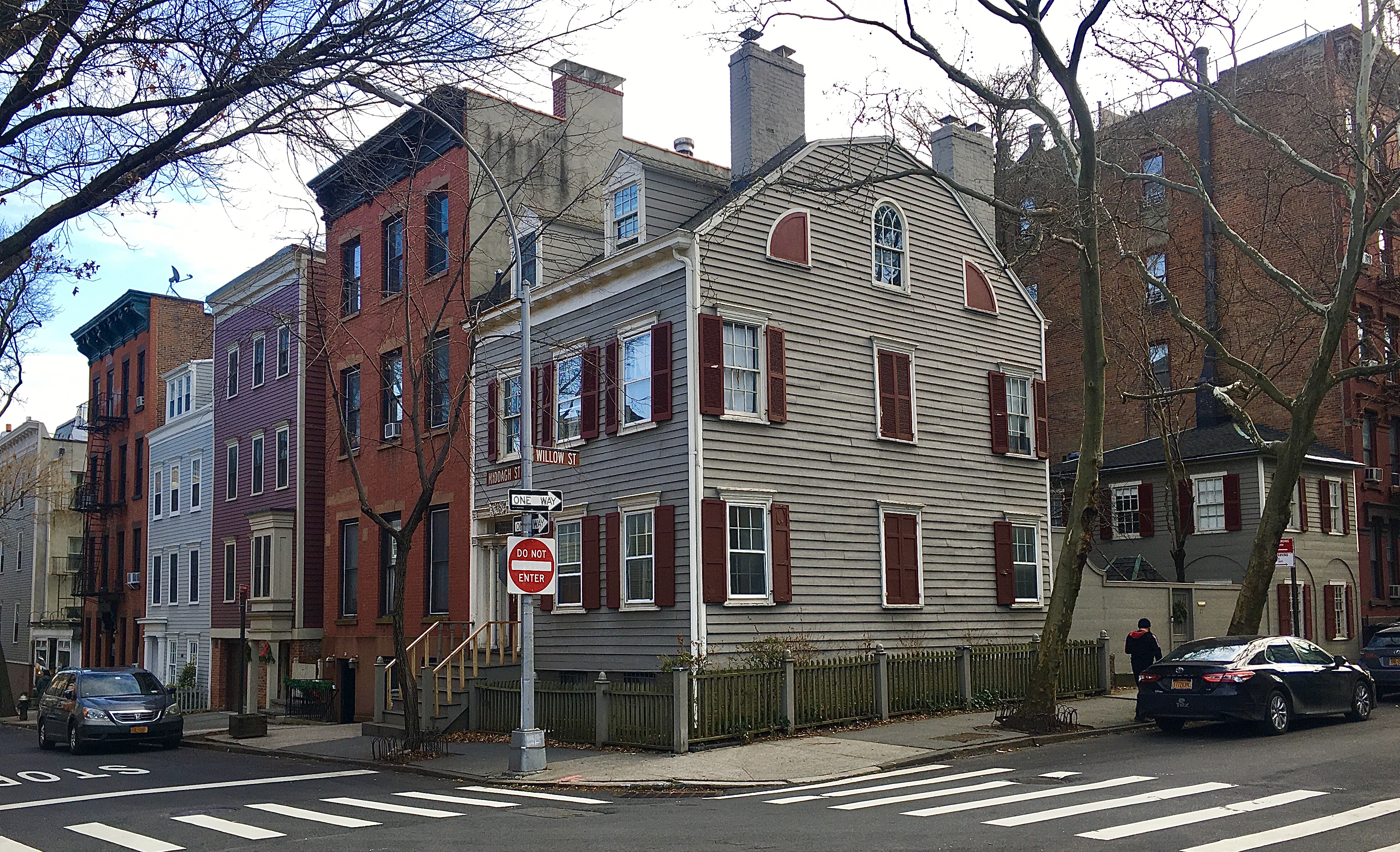 The home on the corner is 24 Middagh St., aka the Queen of Brooklyn Heights Houses. Photo: Lore Croghan/Brooklyn Eagle
