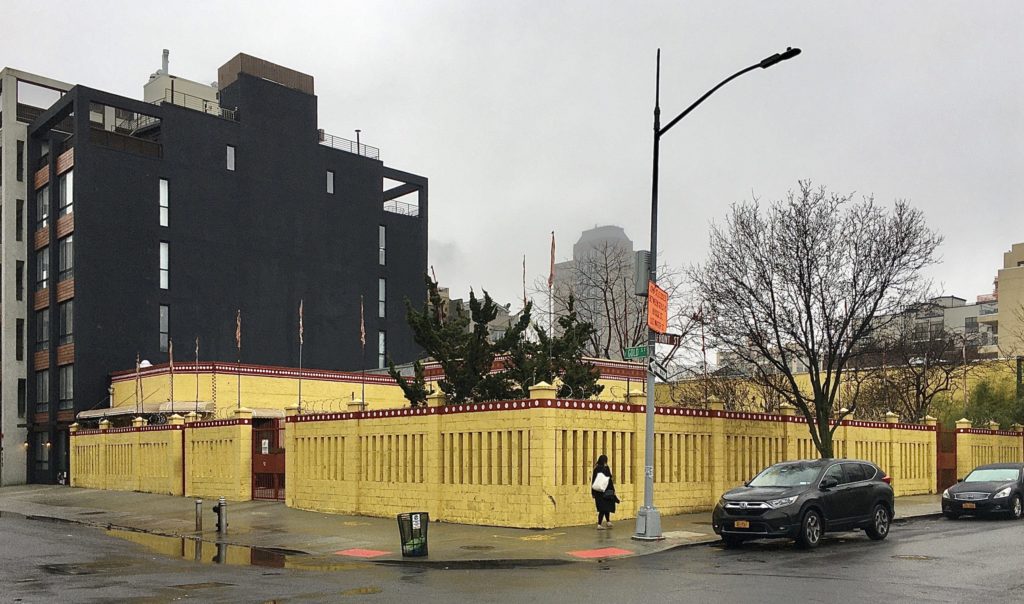 Dorje Ling Buddhist Center is at 98 Gold St. on a Front Street corner. Photo: Lore Croghan/Brooklyn Eagle