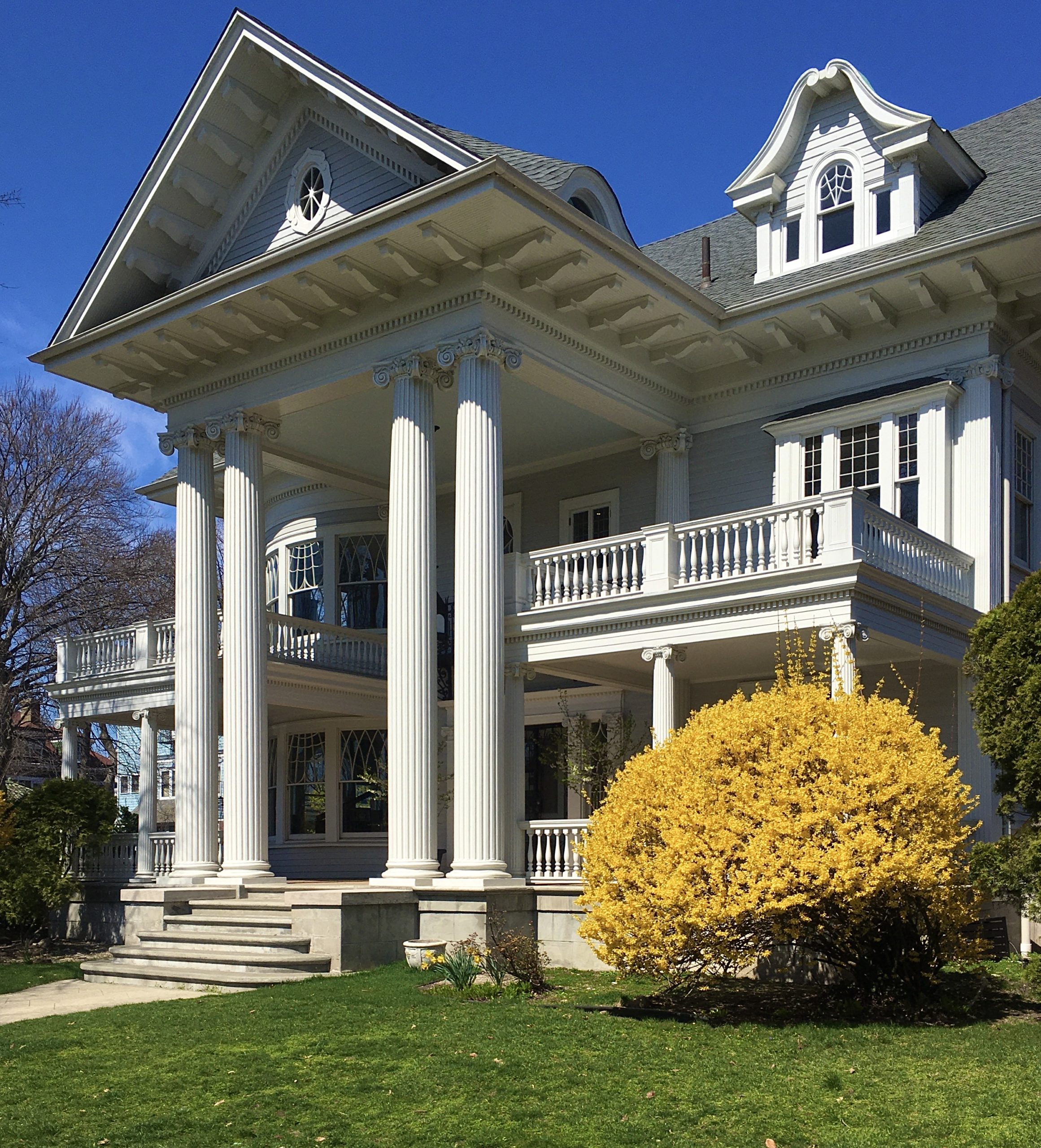 There’s so much architectural eye candy to see in Prospect Park South. Photo: Lore Croghan/Brooklyn Eagle