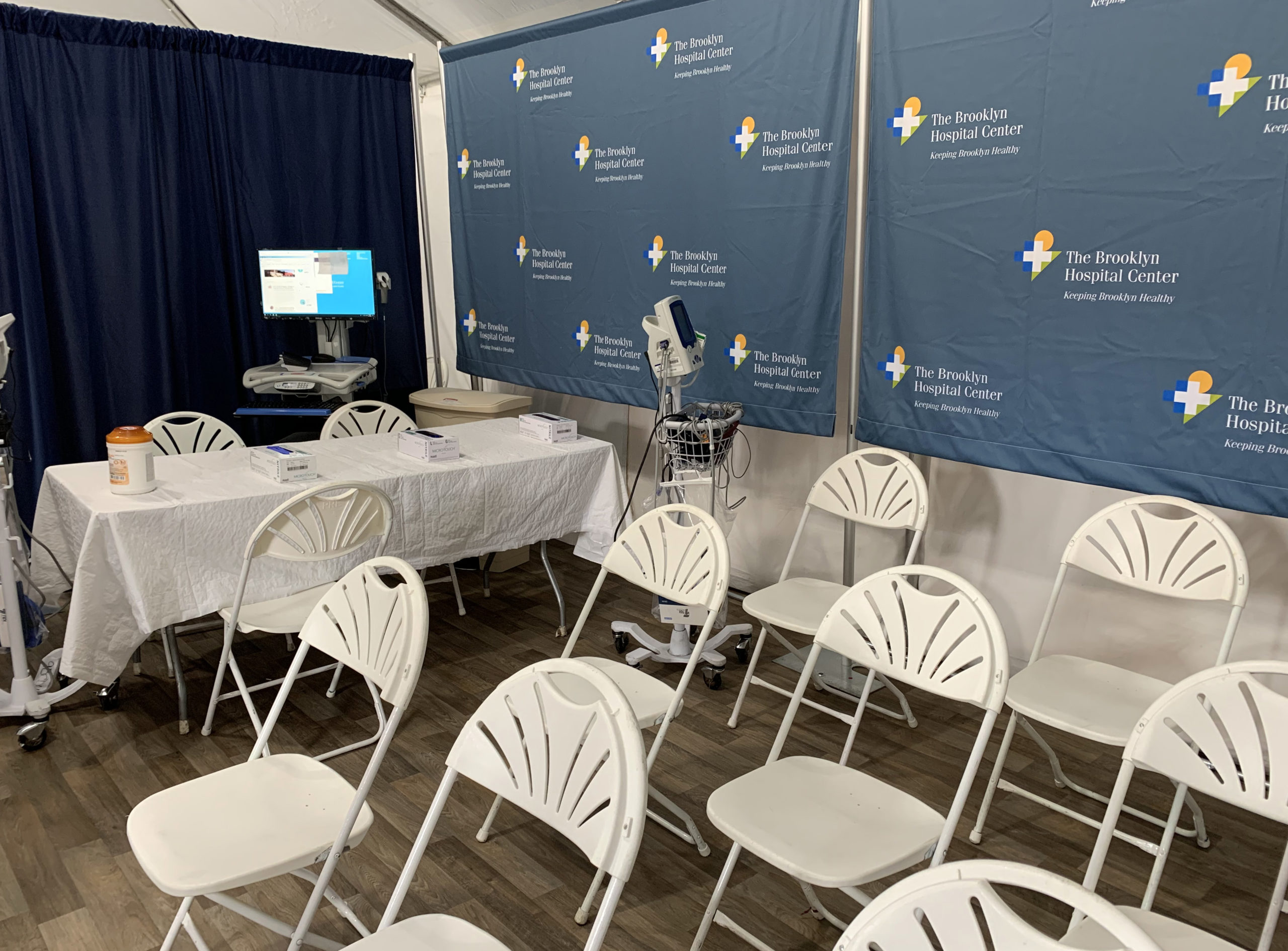 Brooklyn Borough President Eric Adams unveiled a new on-site tent facility at Brooklyn Hospital Center on Tuesday to screen patients who believe they have COVID-19. Photo: Mary Frost