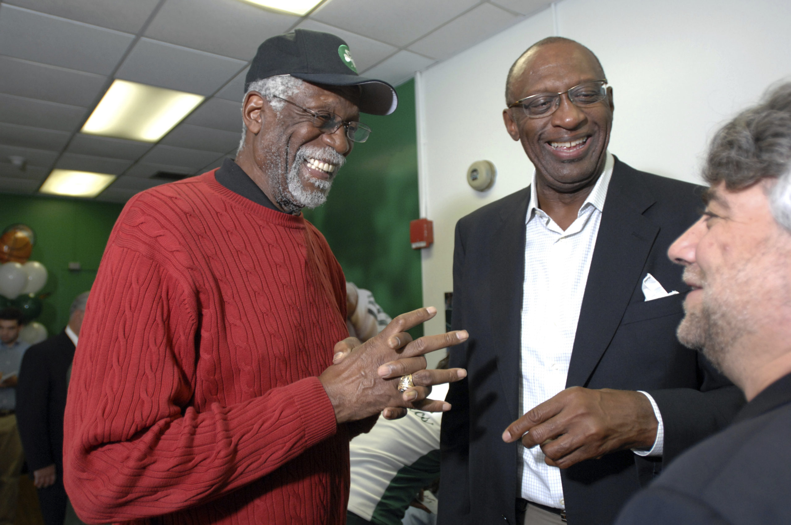 Meeting Bill Russell (aka: Dodger Clinch Day part 1) – Chavez Chronicles