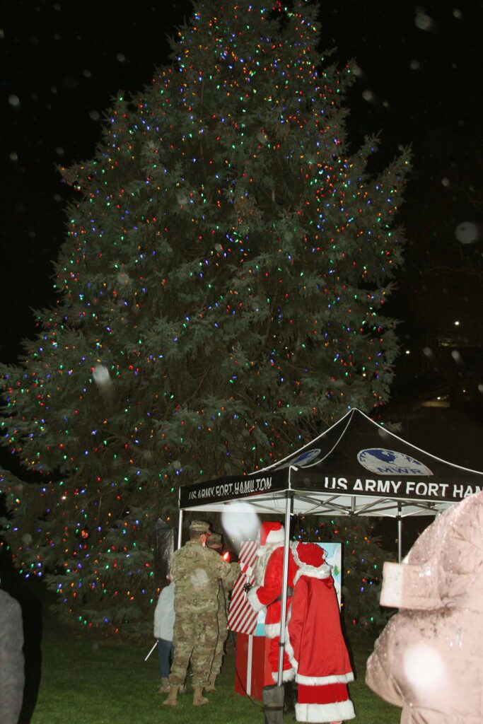 Fort Hamilton Army Base hosts tree lighting for its residents