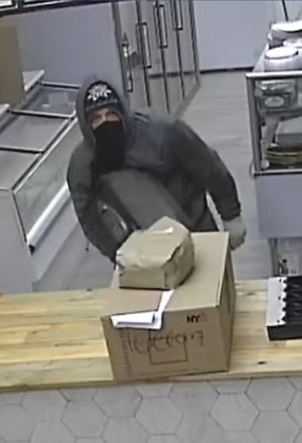 Thief gets away with $8,000 from deli